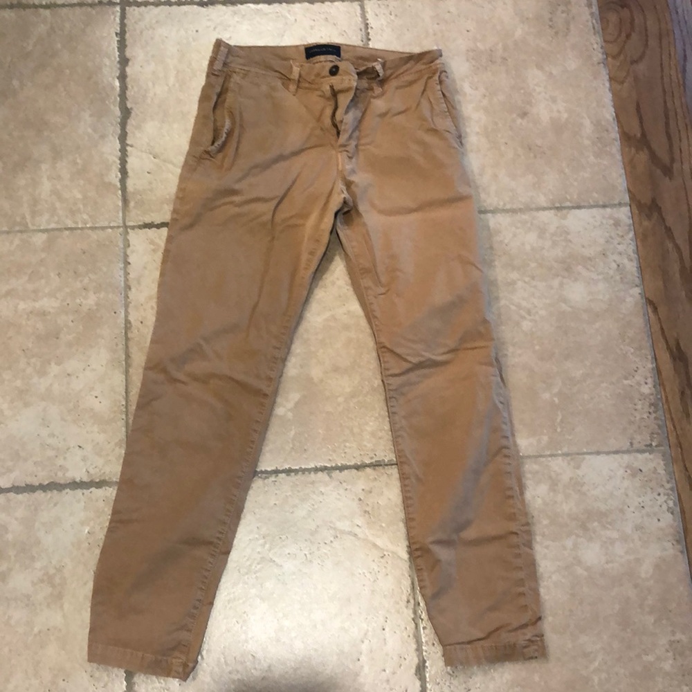 AE slim straight khaki pants